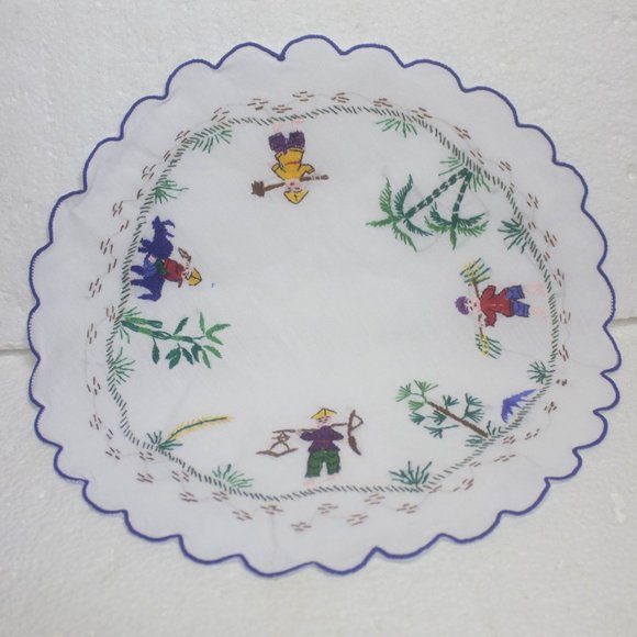 Oriental Themed Handstitched Sandwich Plate and Stemware Dollie Set - Picture 2 of 7